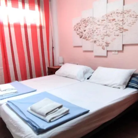 2 Bedroom Cristianos * Los Cristianos (Tenerife)