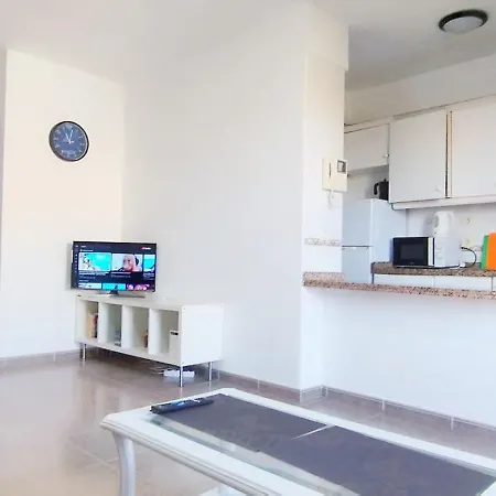 Daire Cristianos Big With Bathroom In Shared