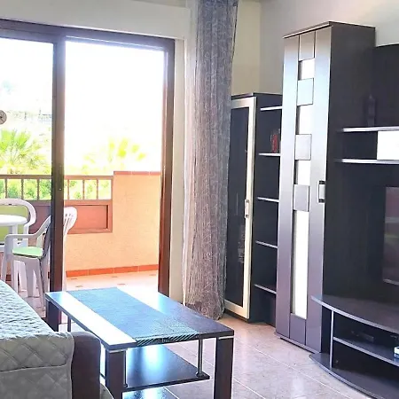 Cristianos Big With Bathroom In Shared Daire *