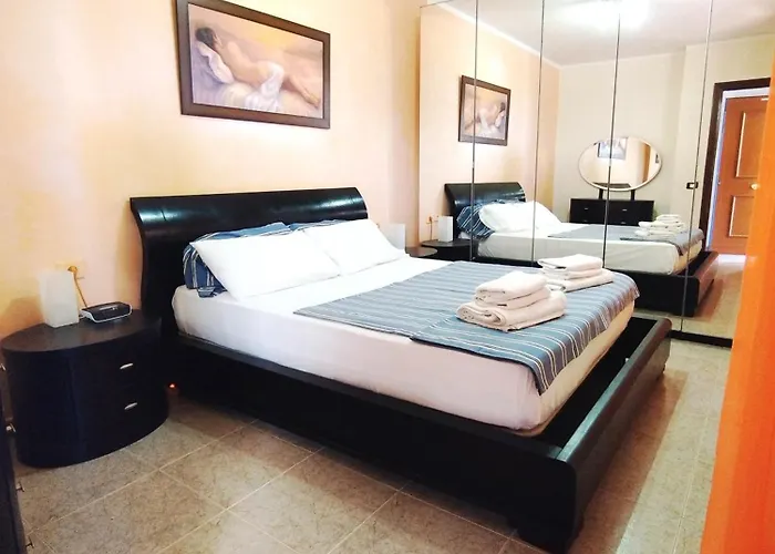 2 Bedroom Cristianos Los Cristianos (Tenerife)